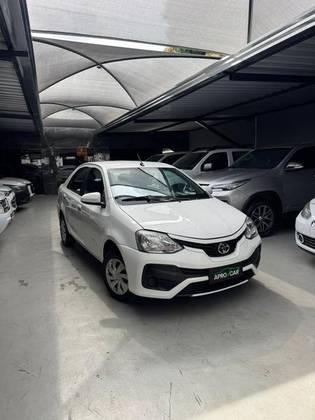 TOYOTA ETIOS 1.3 X 16V FLEX 4P AUTOMÁTICO TOYOTA ETIOS 1.3 X 16V FLEX 4P AUTOMÁTICO